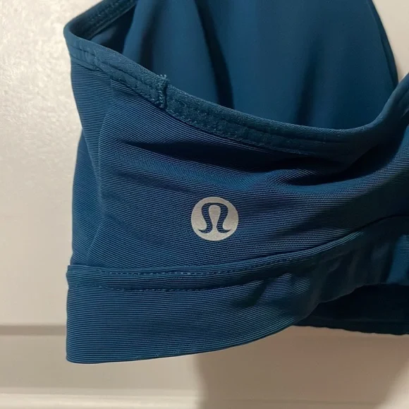 LULULEMON Deep V Racerback Bra sz 8 - Picture 3 of 4